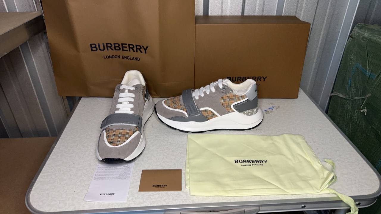 burberry regis